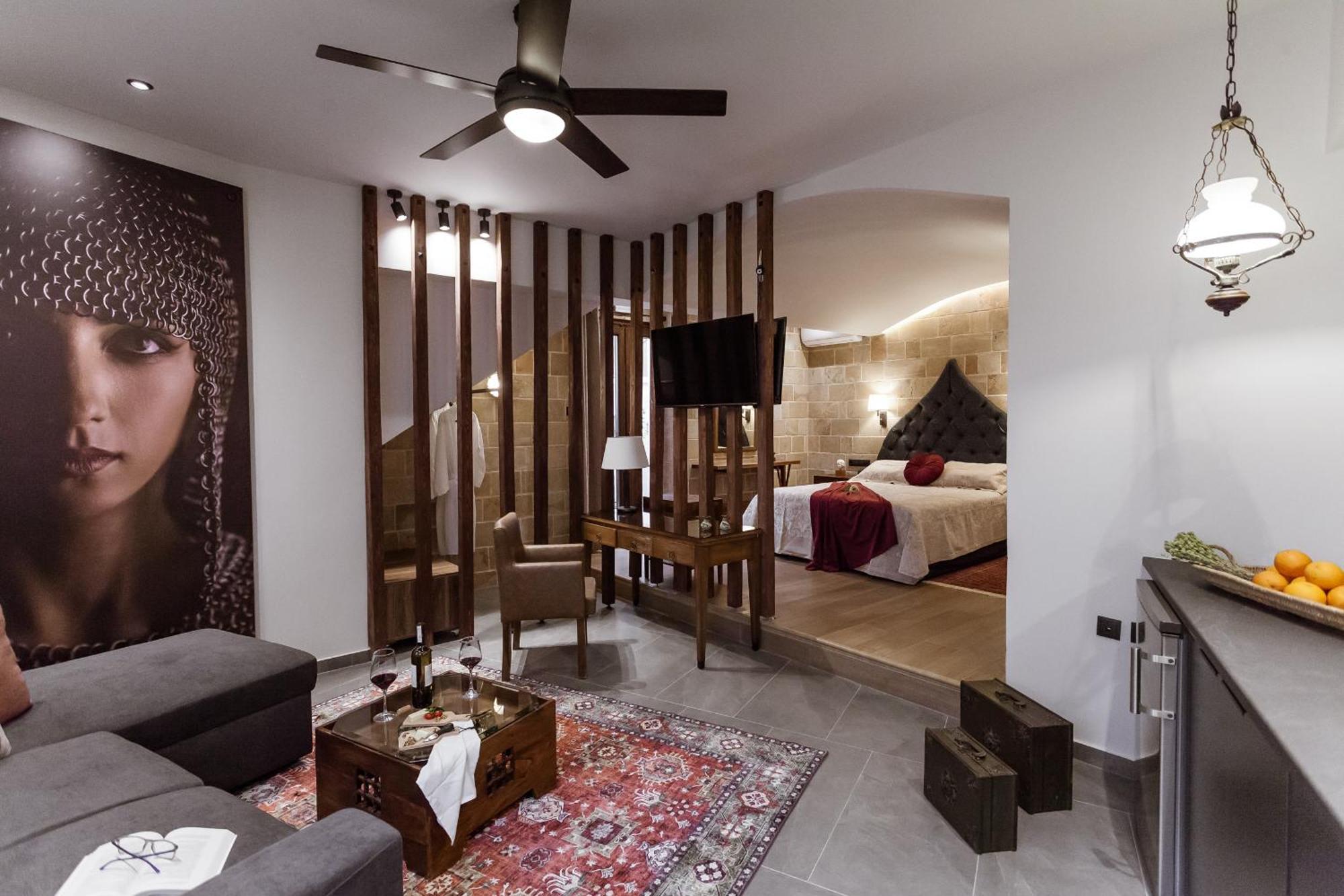 Utopia Luxury Suites - Old Town Rhodes City Εξωτερικό φωτογραφία