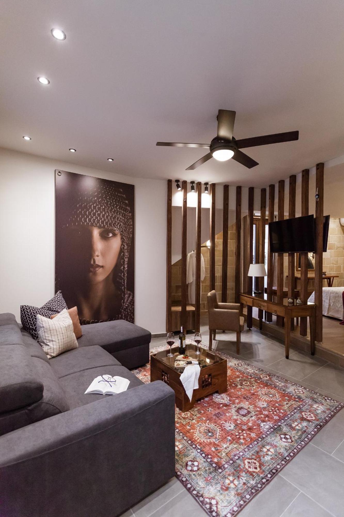 Utopia Luxury Suites - Old Town Rhodes City Εξωτερικό φωτογραφία