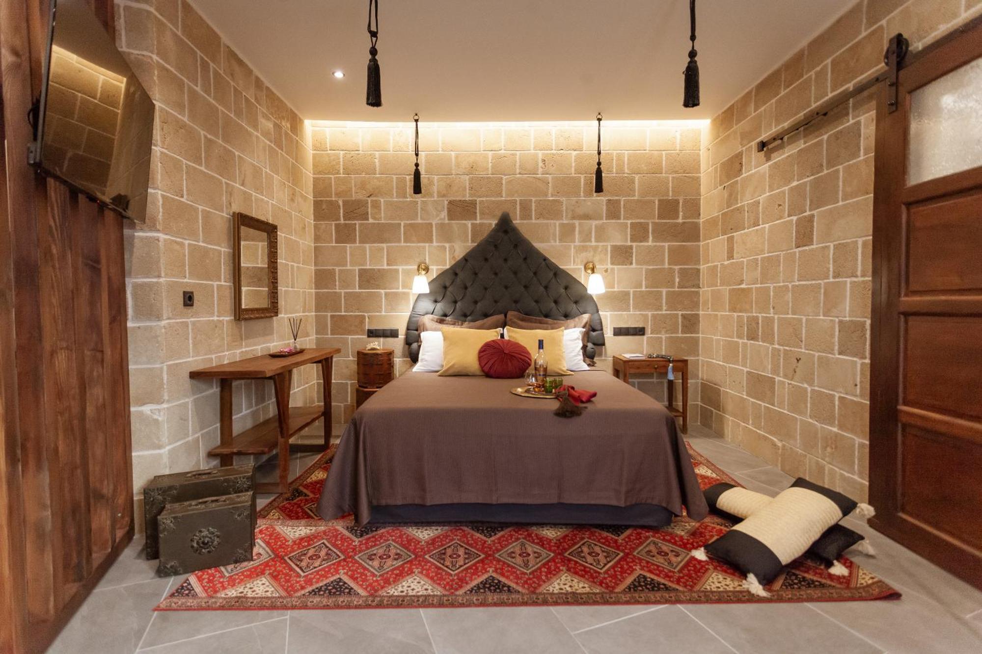 Utopia Luxury Suites - Old Town Rhodes City Εξωτερικό φωτογραφία