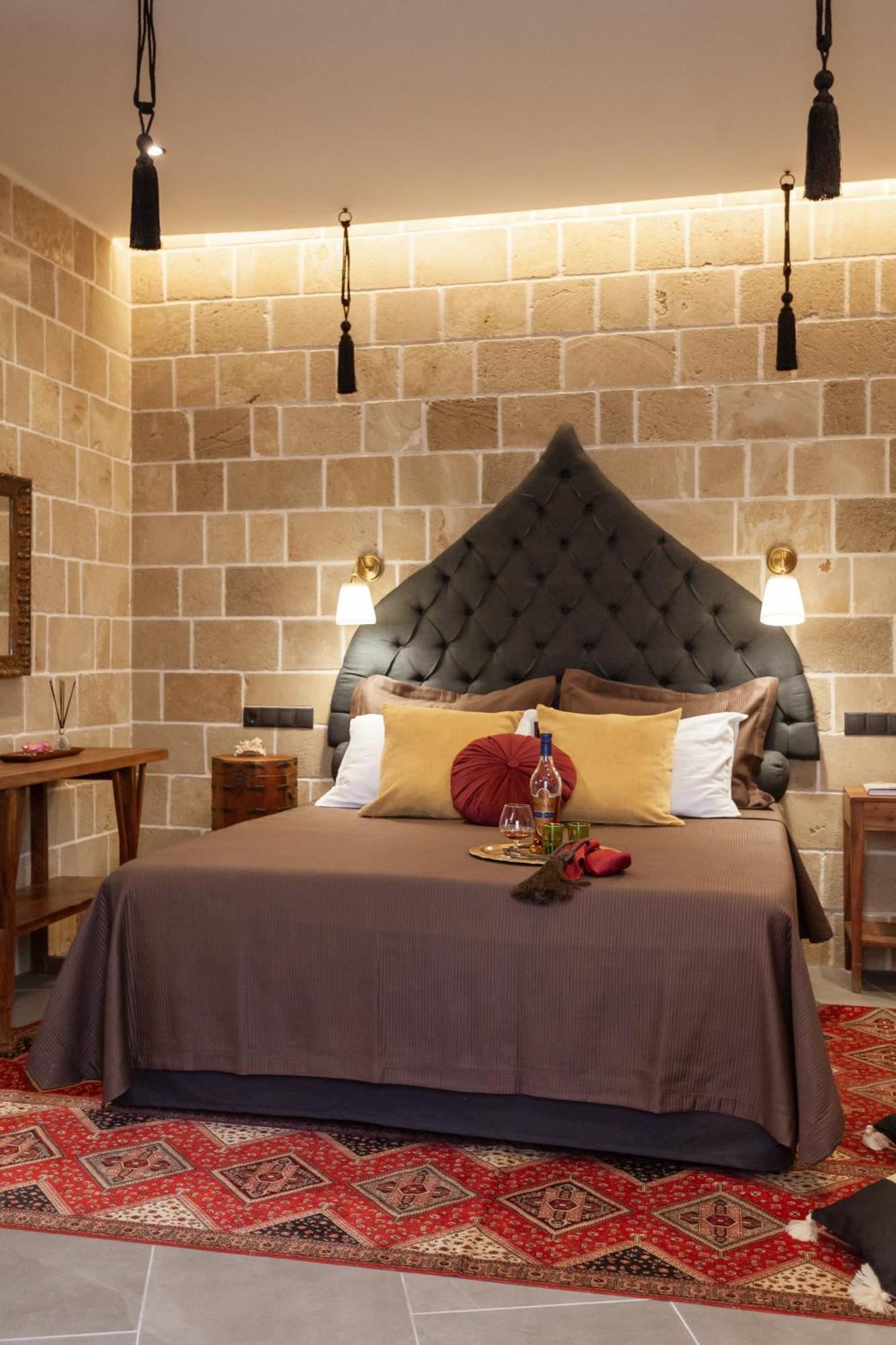 Utopia Luxury Suites - Old Town Rhodes City Εξωτερικό φωτογραφία
