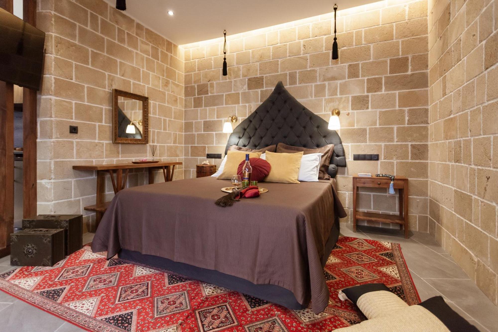Utopia Luxury Suites - Old Town Rhodes City Εξωτερικό φωτογραφία