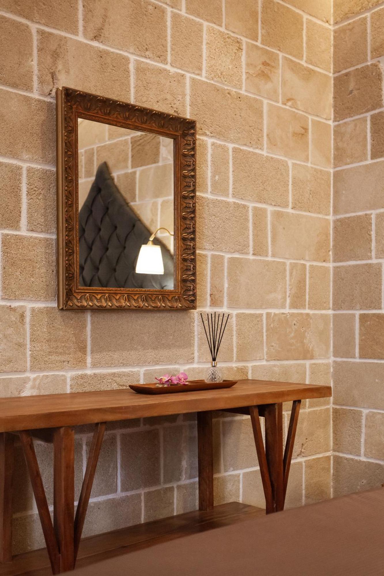 Utopia Luxury Suites - Old Town Rhodes City Εξωτερικό φωτογραφία